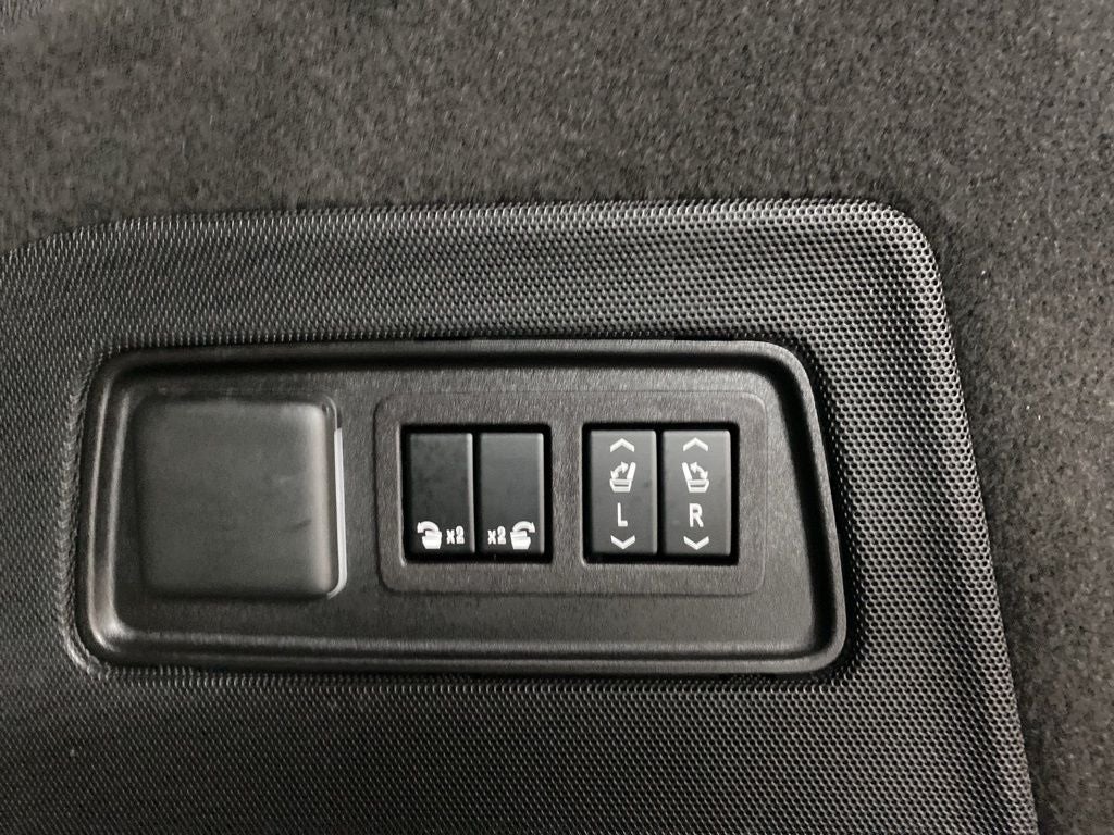 2023 Cadillac Escalade ESV Premium