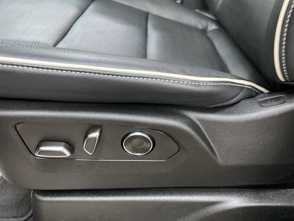 2023 Cadillac Escalade ESV Premium