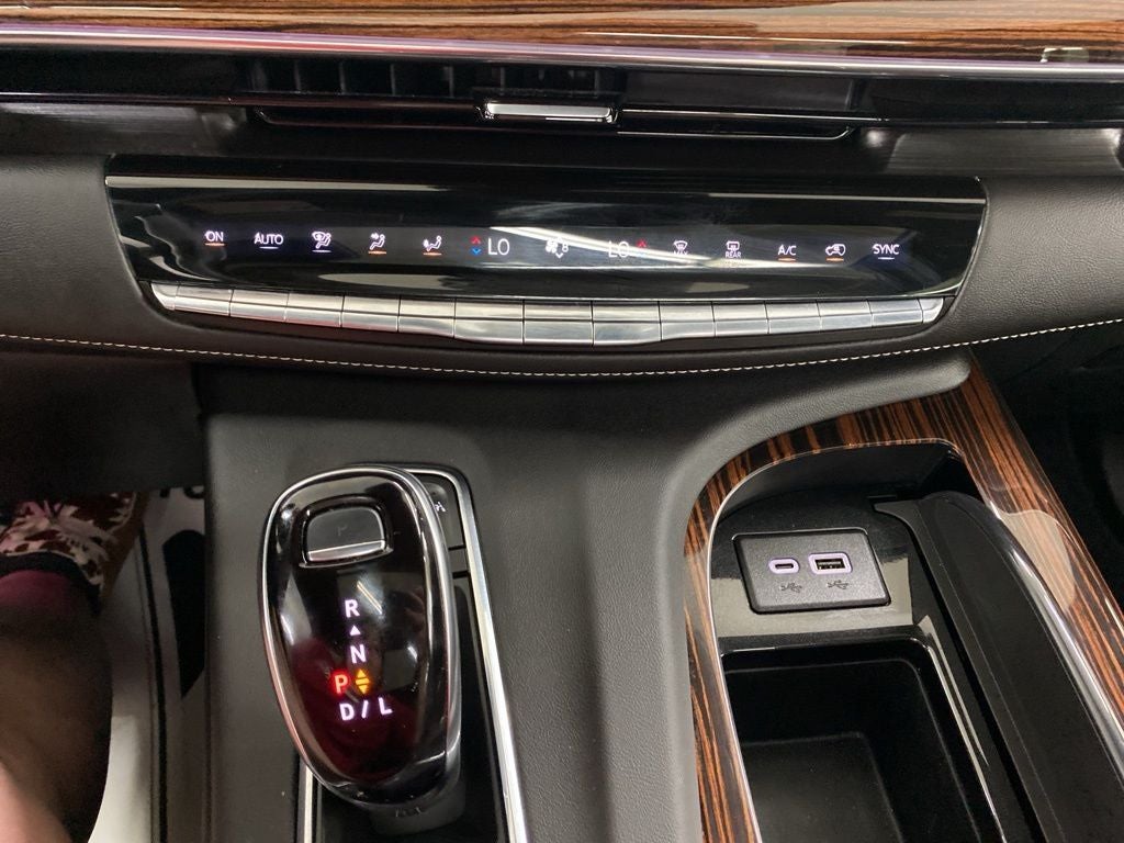 2023 Cadillac Escalade ESV Premium