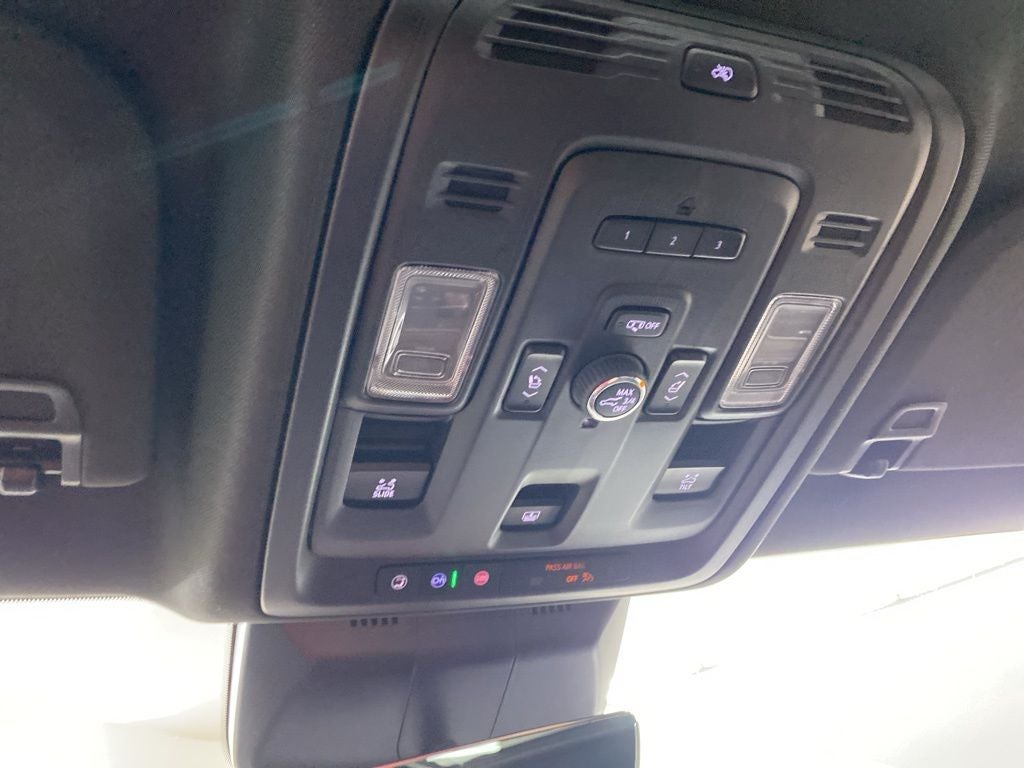 2023 Cadillac Escalade ESV Premium