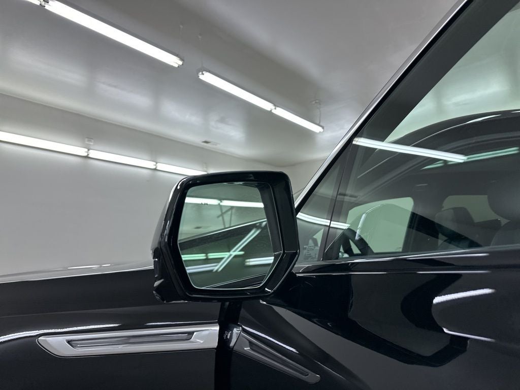 2025 Cadillac ESCALADE IQ Luxury 2