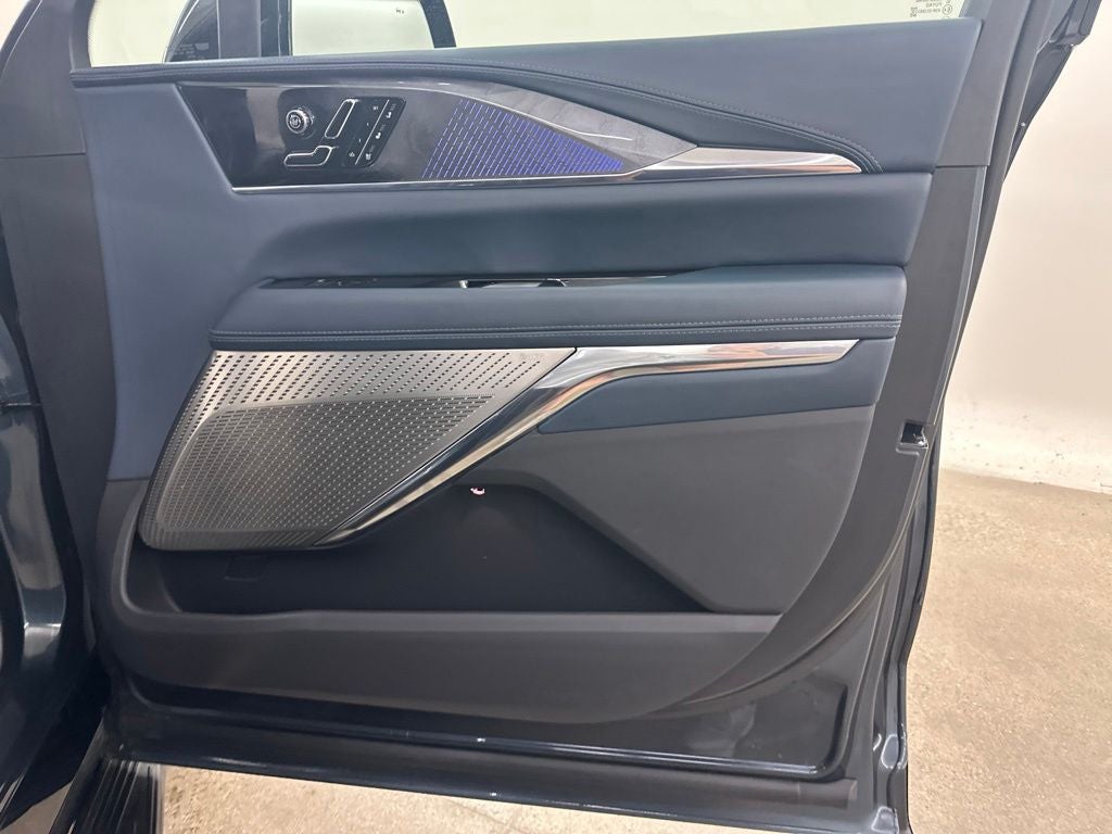 2025 Cadillac ESCALADE IQ Sport 2