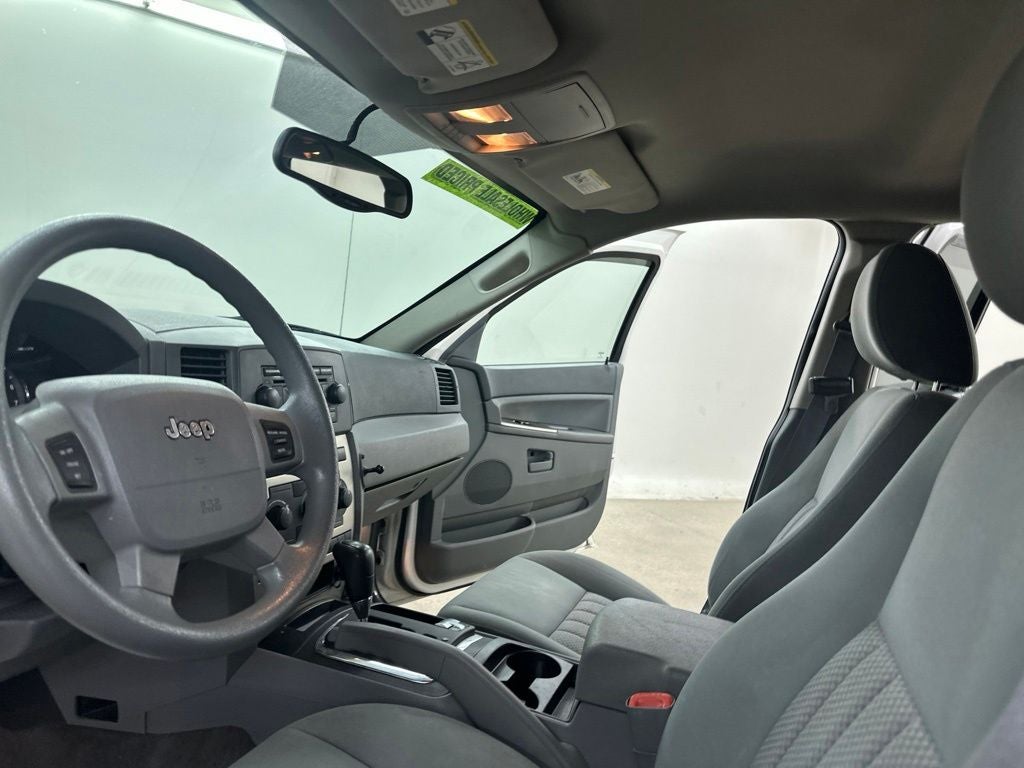 2005 Jeep Grand Cherokee Laredo