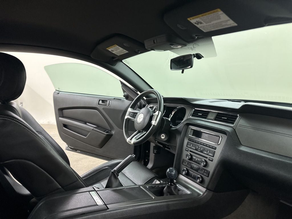 2014 Ford Mustang V6