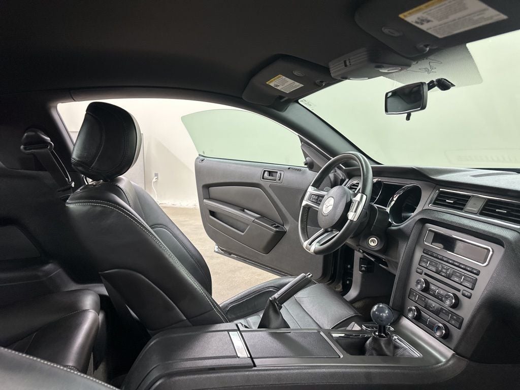 2014 Ford Mustang V6