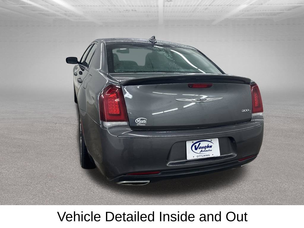 2016 Chrysler 300 S