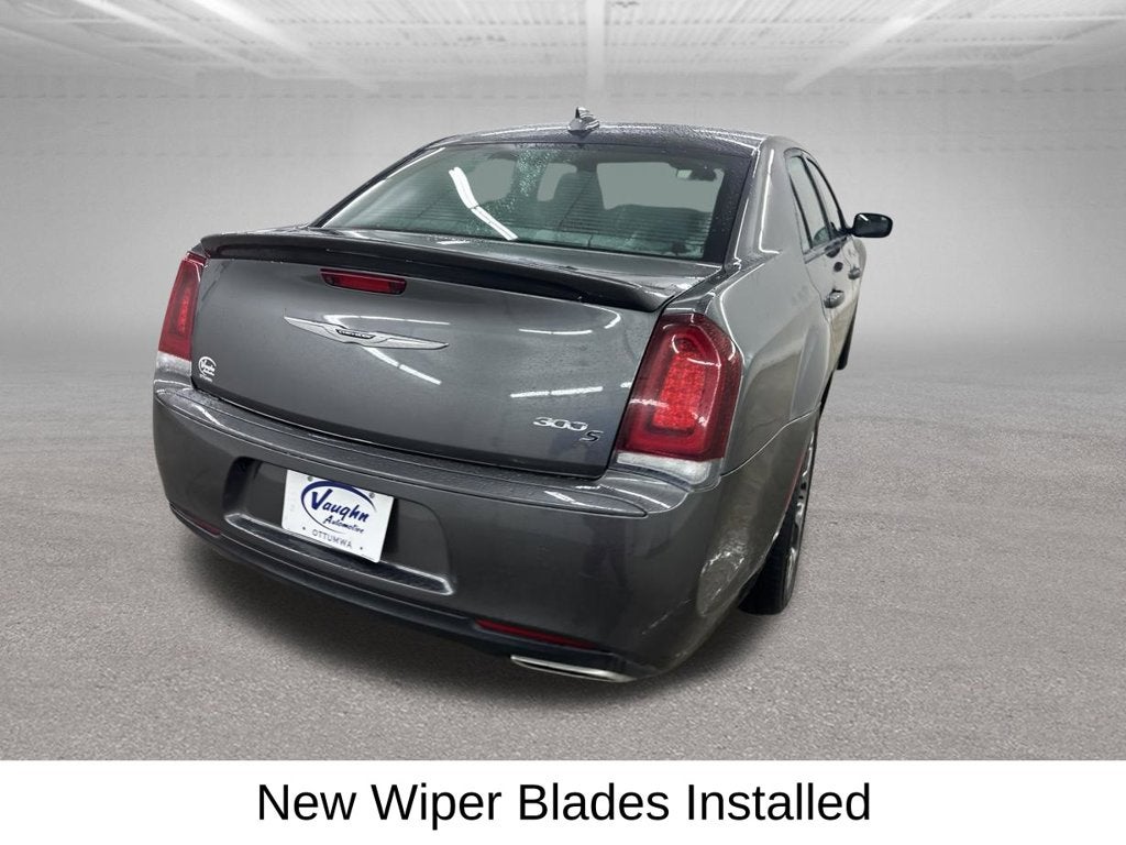 2016 Chrysler 300 S