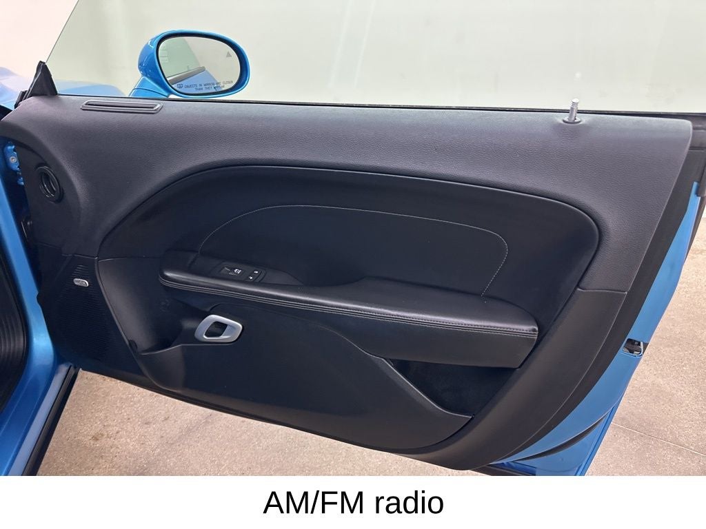 2015 Dodge Challenger SXT