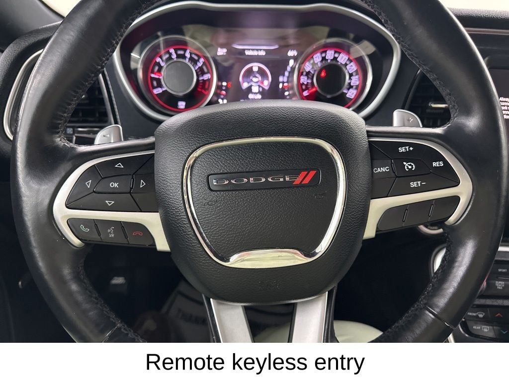 2015 Dodge Challenger SXT