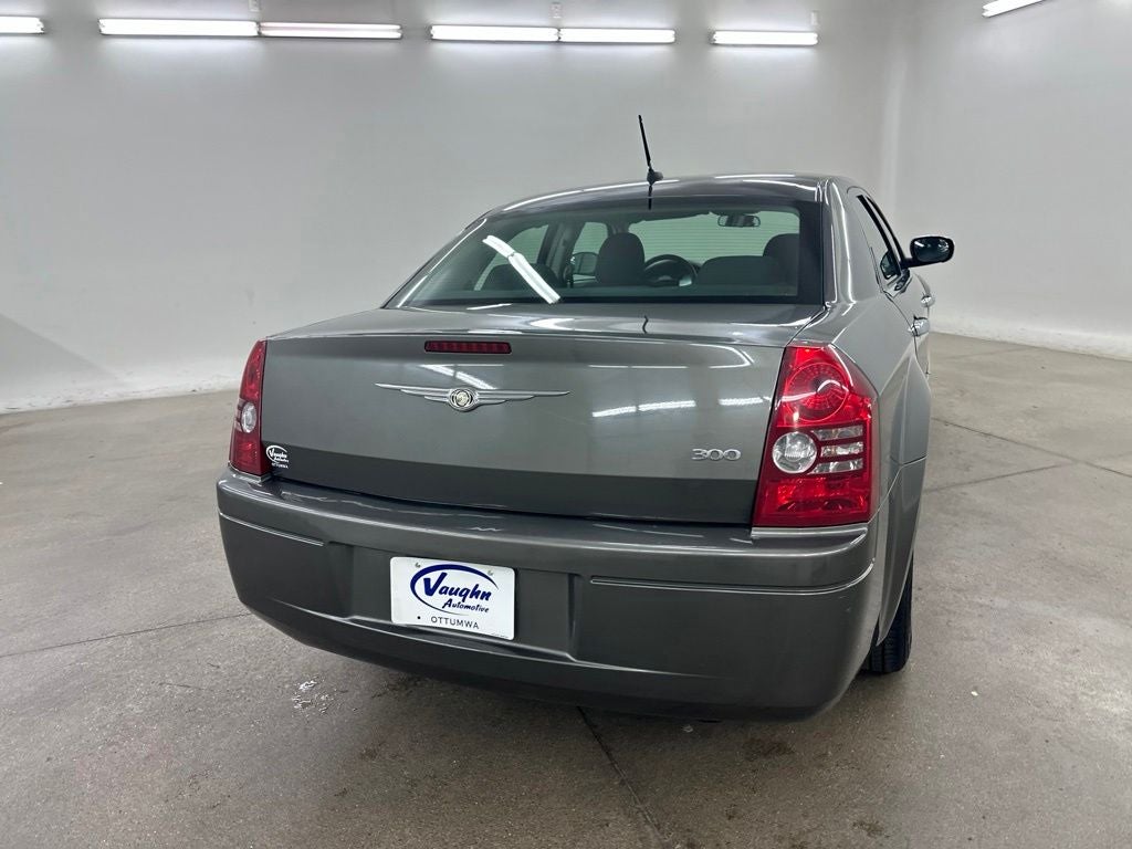 2008 Chrysler 300 LX