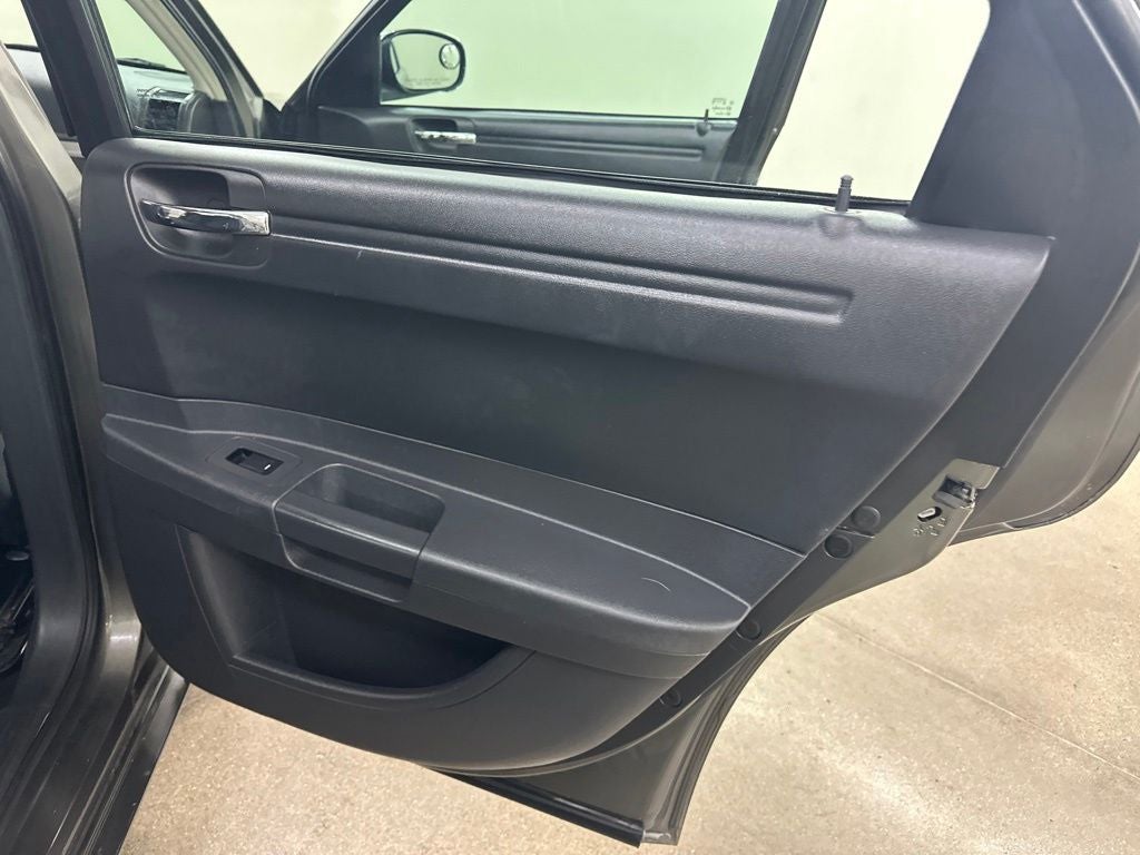 2008 Chrysler 300 LX