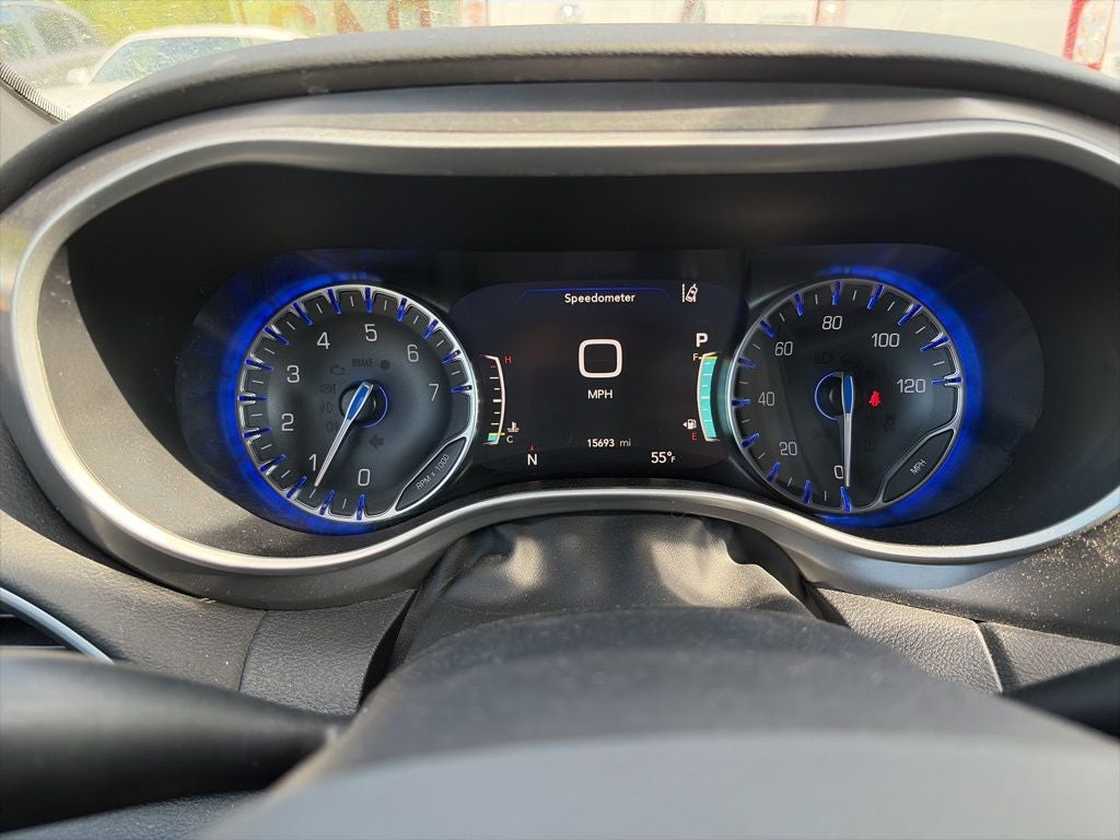 2025 Chrysler Pacifica Select