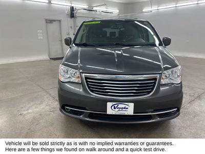 2016 Chrysler Town & Country Touring