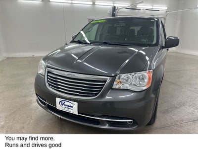2016 Chrysler Town & Country Touring