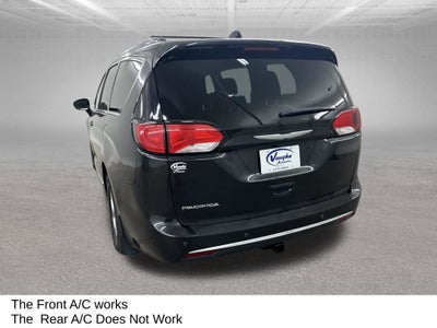 2017 Chrysler Pacifica Touring L Plus