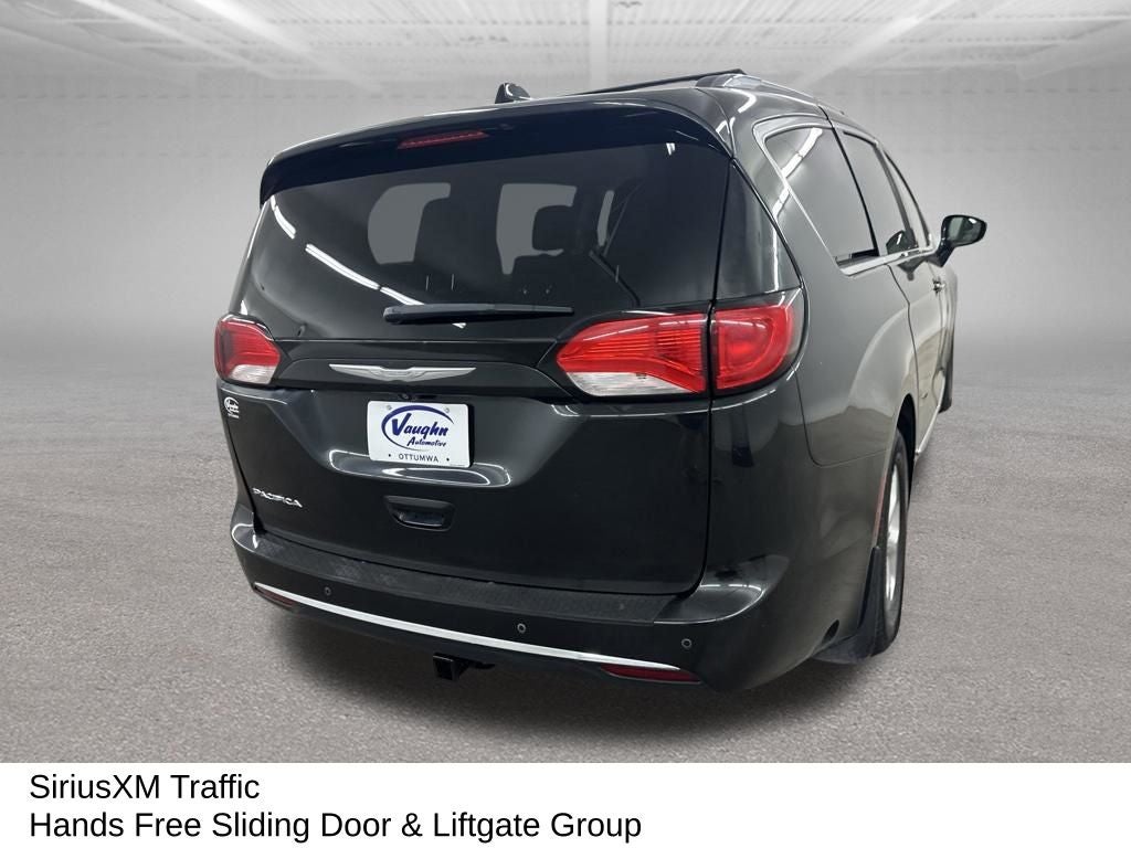 2017 Chrysler Pacifica Touring L Plus