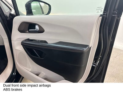 2017 Chrysler Pacifica Touring L Plus