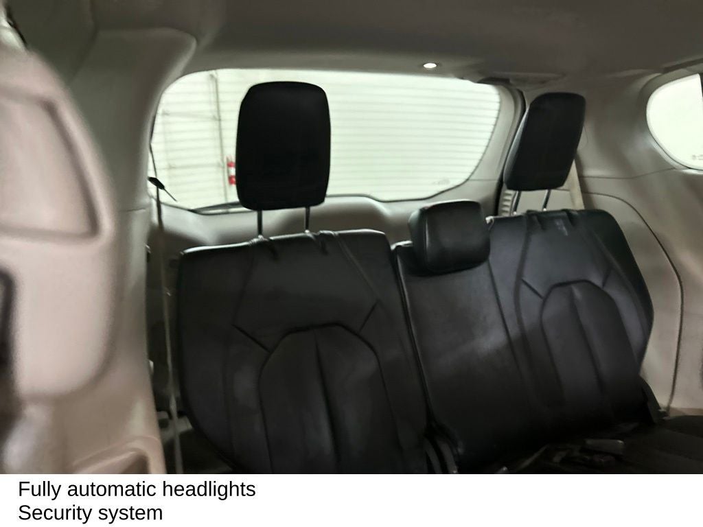 2017 Chrysler Pacifica Touring L Plus
