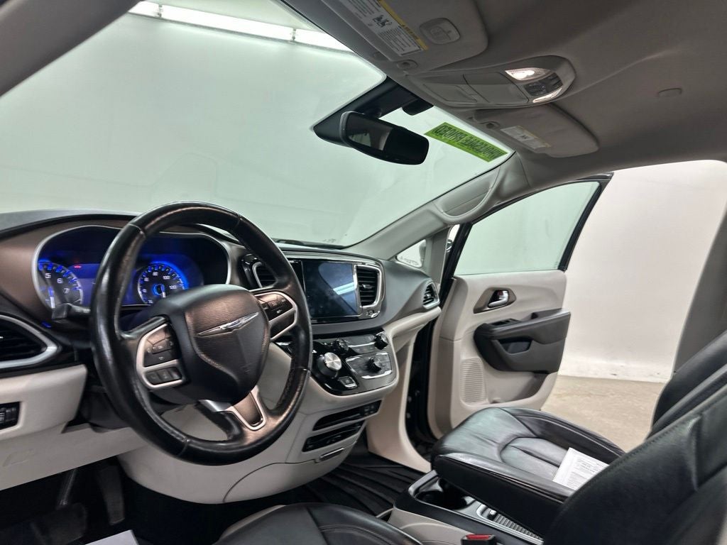 2017 Chrysler Pacifica Touring L Plus