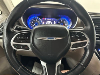 2017 Chrysler Pacifica Touring L Plus