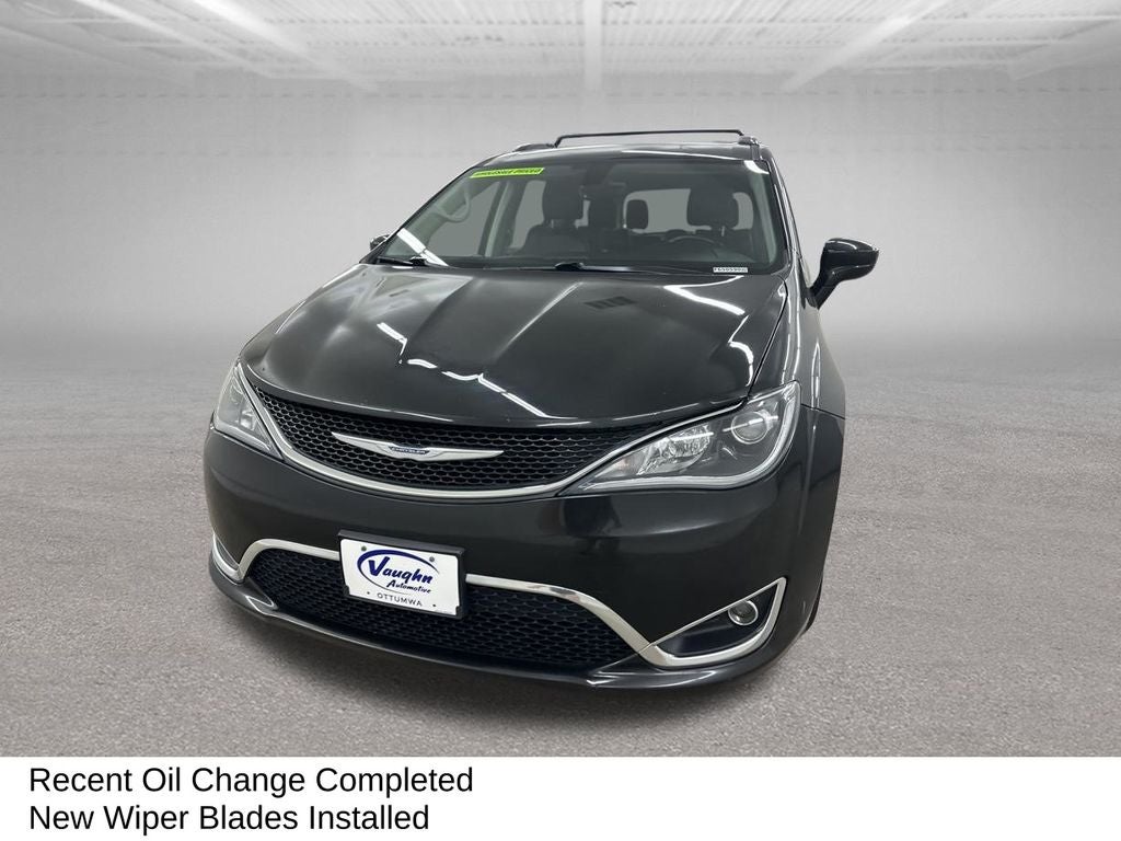 2017 Chrysler Pacifica Touring L Plus