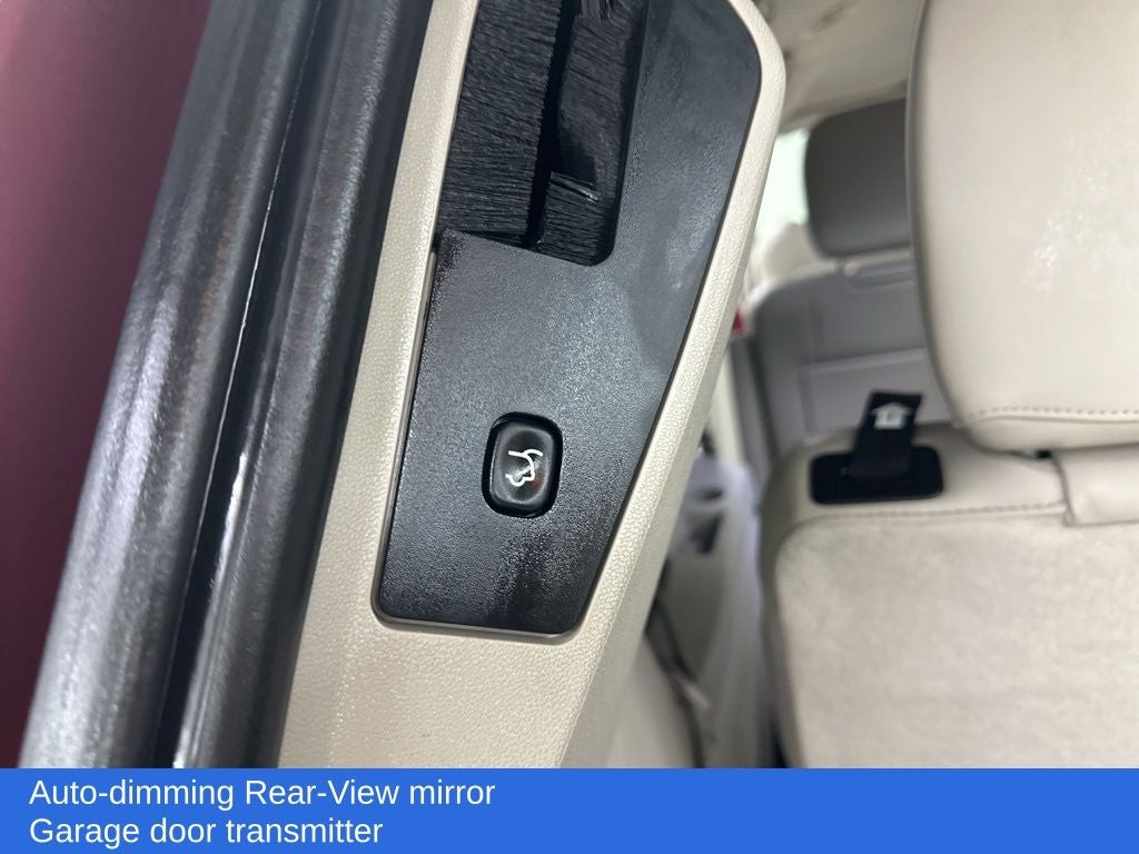 2014 Chrysler Town & Country Limited