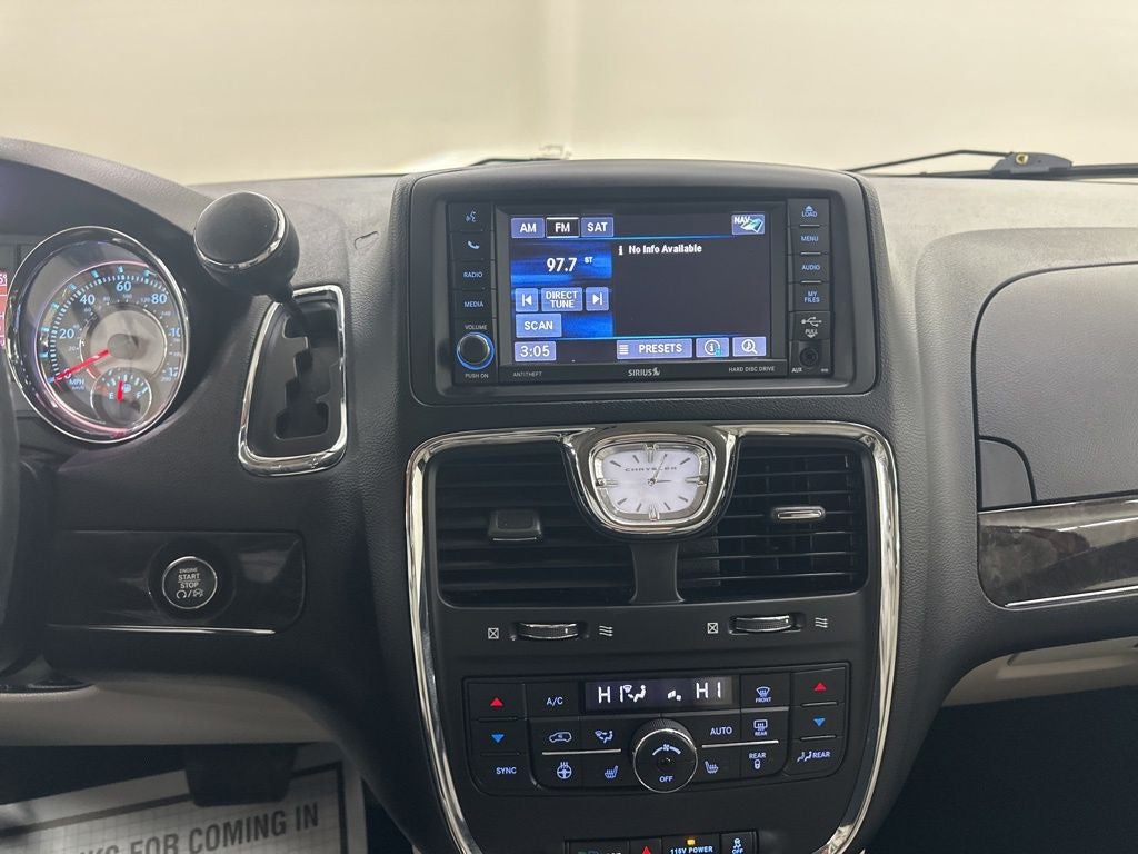 2014 Chrysler Town & Country Limited