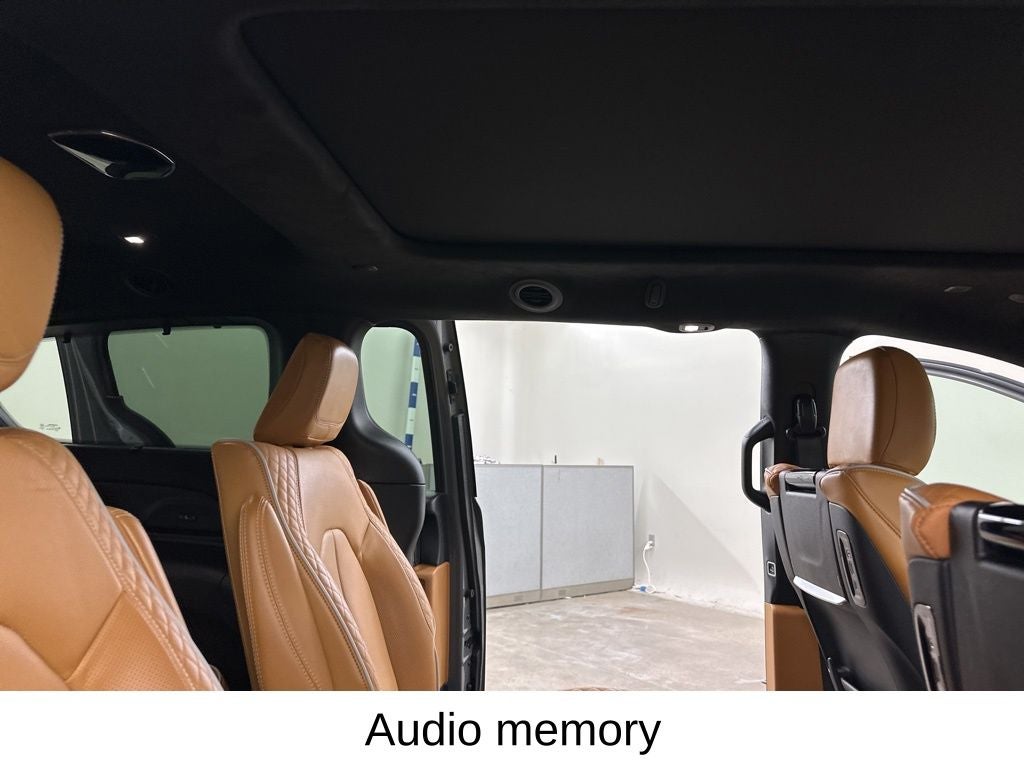 2023 Chrysler Pacifica Pinnacle