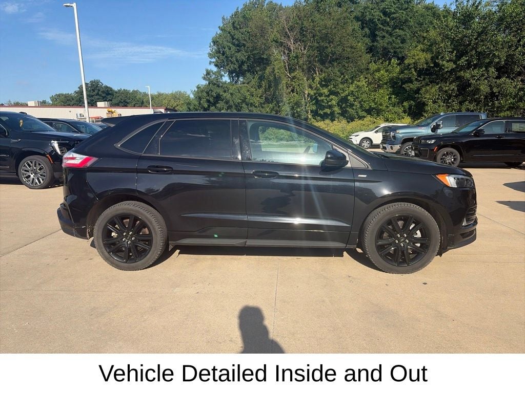 2022 Ford Edge ST Line