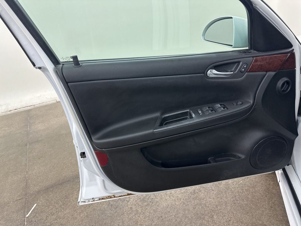 2011 Chevrolet Impala LS