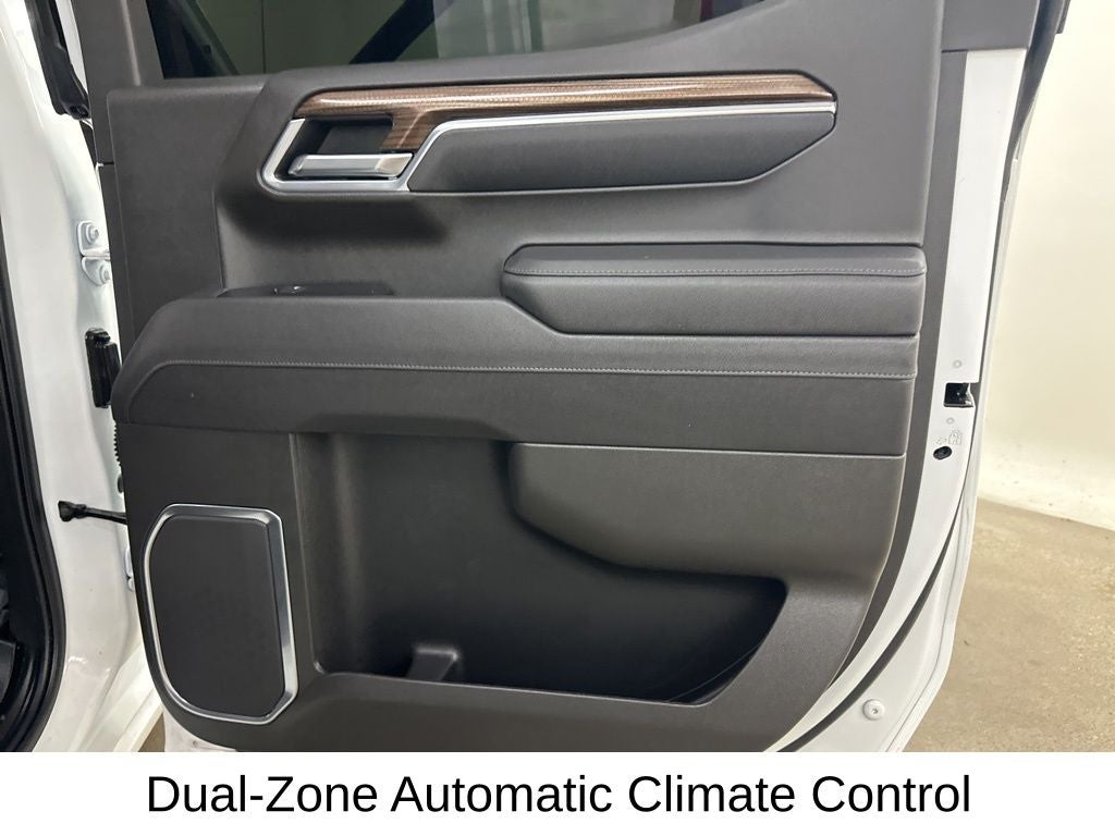 2025 Chevrolet Silverado 1500 LT LT1