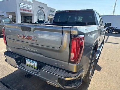 2025 GMC Sierra 1500 SLT