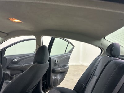 2014 Nissan Versa 1.6 SV