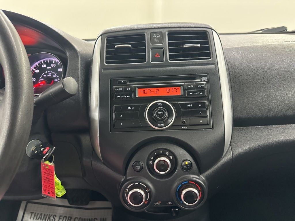 2014 Nissan Versa 1.6 SV