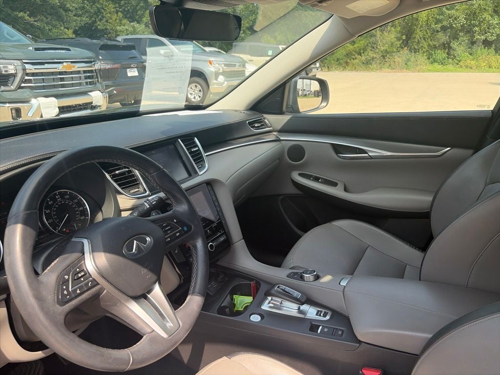 2024 INFINITI QX50 LUXE