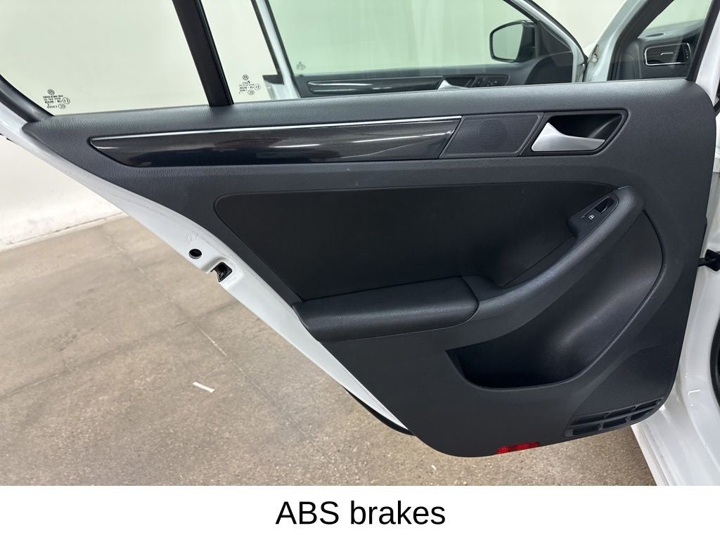 2015 Volkswagen Jetta 1.8T Sport