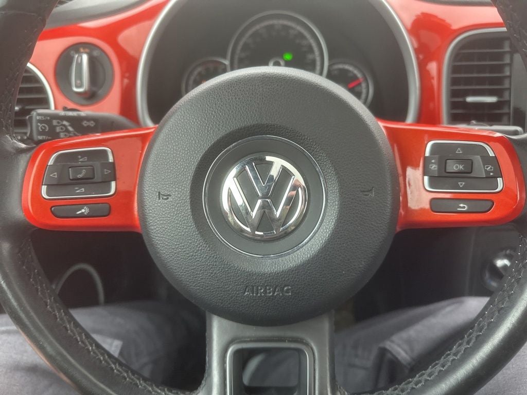 2016 Volkswagen Beetle Base
