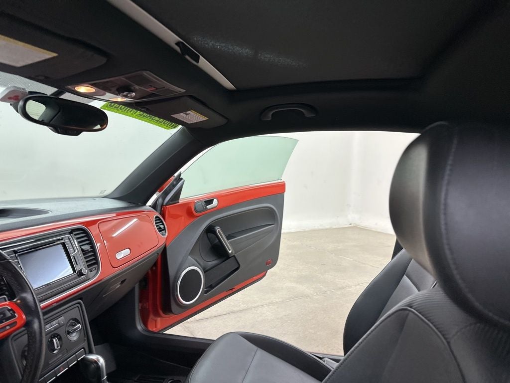 2016 Volkswagen Beetle 1.8T SEL
