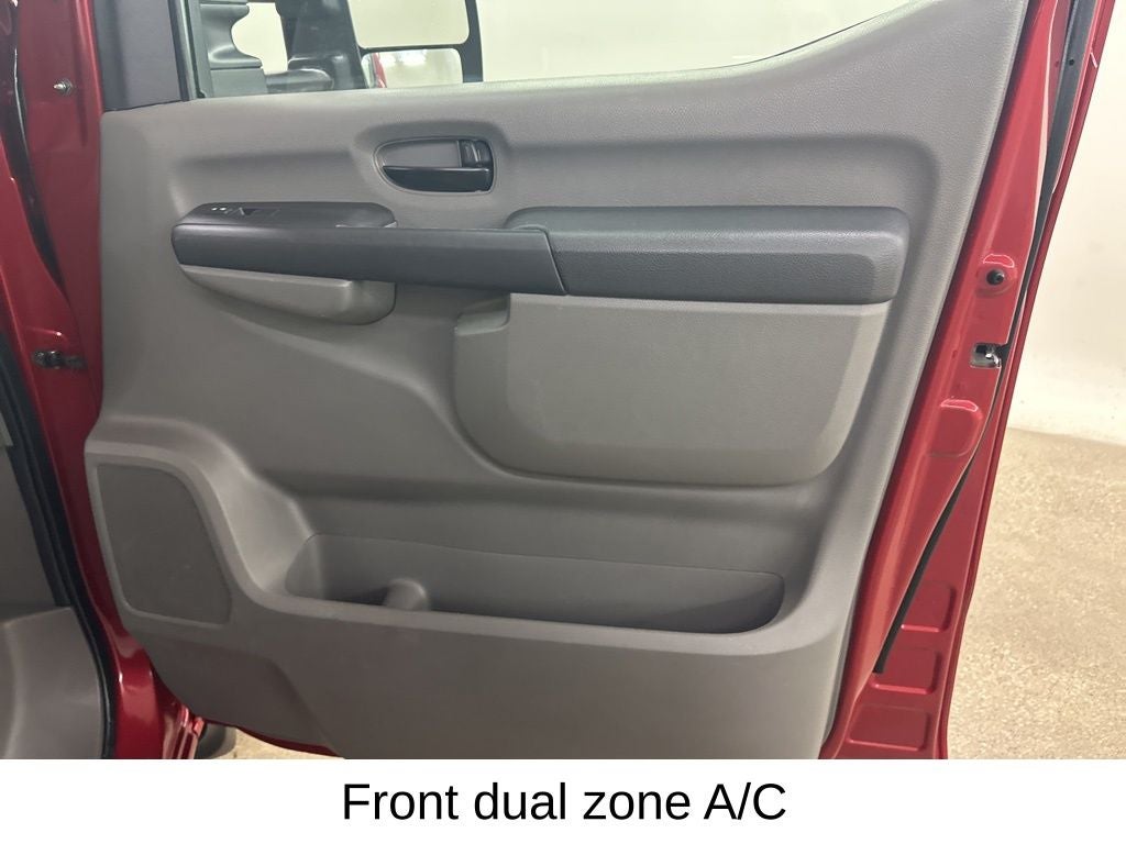 2020 Nissan NV Passenger SL