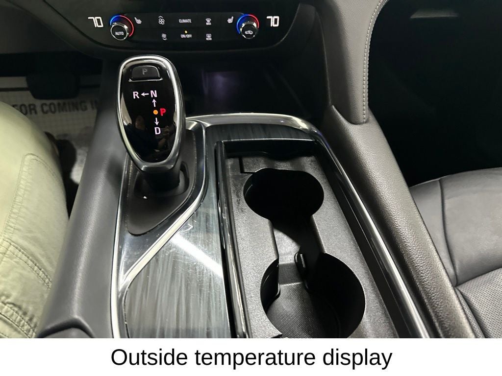 2021 Buick Enclave Essence