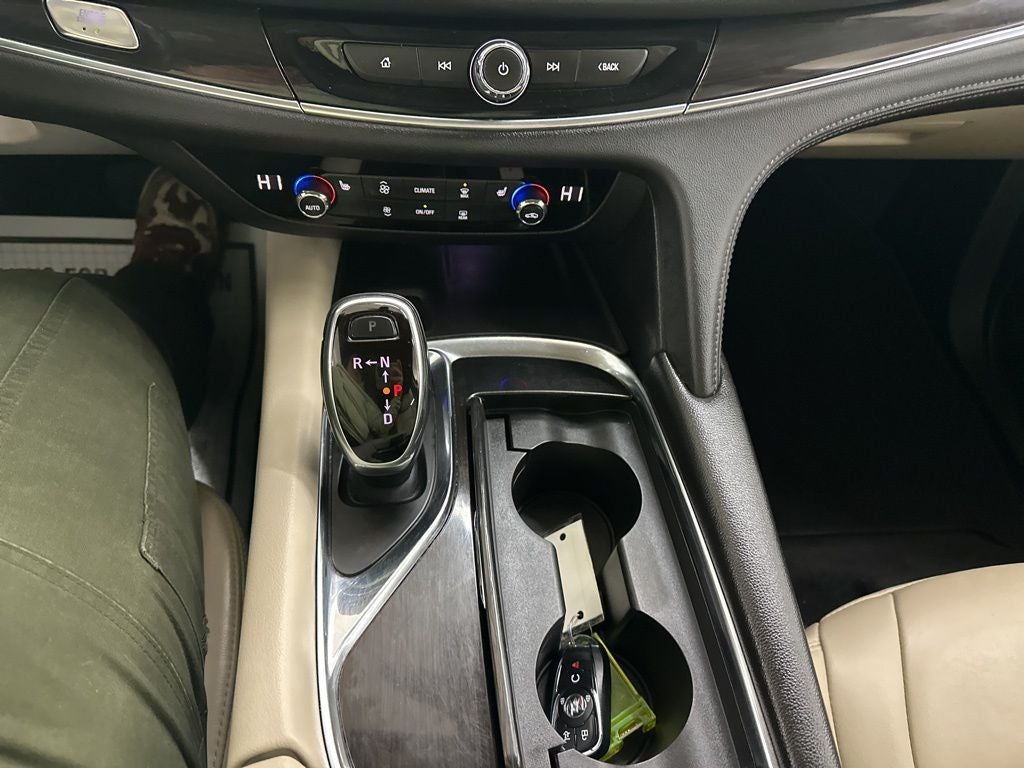 2021 Buick Enclave Essence