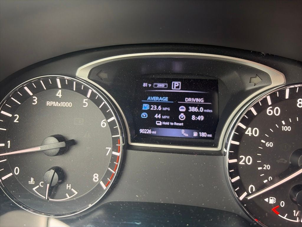 2016 Nissan Pathfinder SL
