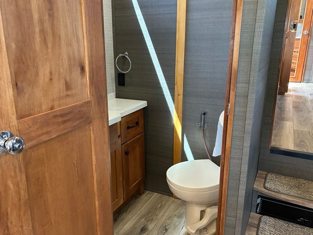2022 Vanleigh M-369FB Vilano Series Fifth Wheel