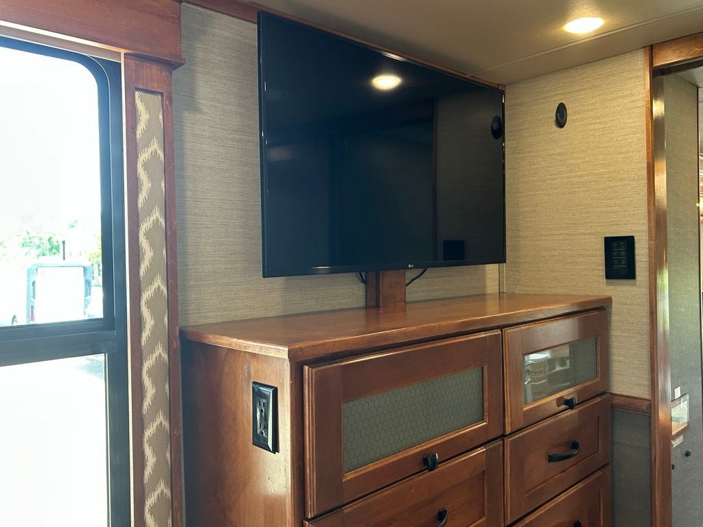 2022 Vanleigh M-369FB Vilano Series Fifth Wheel