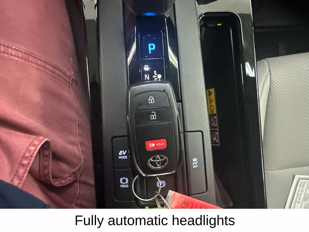 2024 Toyota Prius XLE