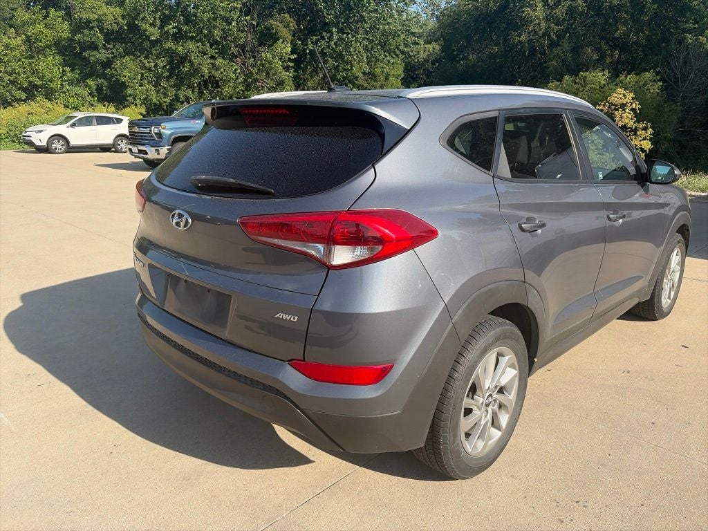 2016 Hyundai Tucson SE