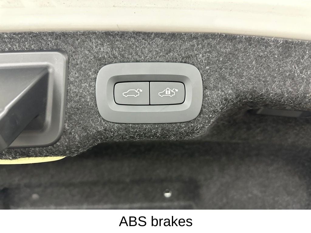 2024 Volvo S90 Recharge Plug-In Hybrid Ultimate