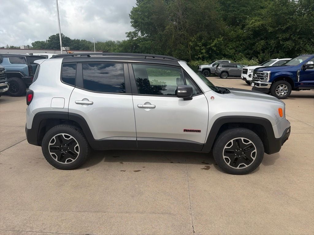 2016 Jeep Renegade Trailhawk